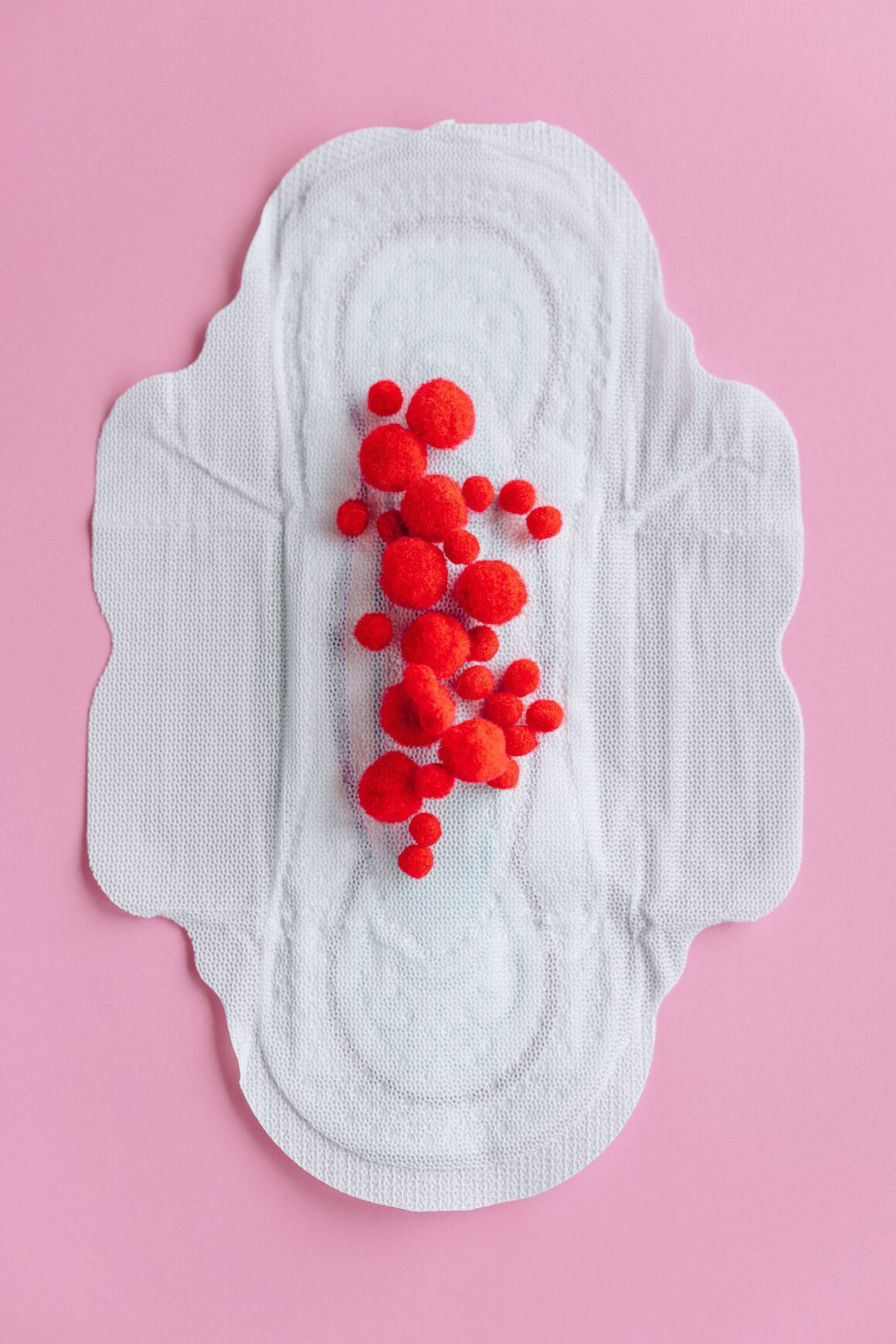 Jak w prosty sposób zacząć normalizować w firmie temat menstruacji i dlaczego to takie ważne?
