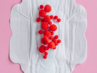 Jak w prosty sposób zacząć normalizować w firmie temat menstruacji i dlaczego to takie ważne?